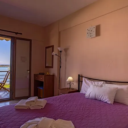 Edra Studios Apartment Vourvourou