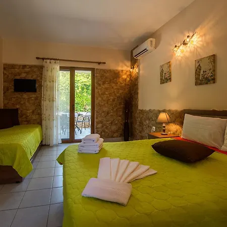 Edra Studios Apartment